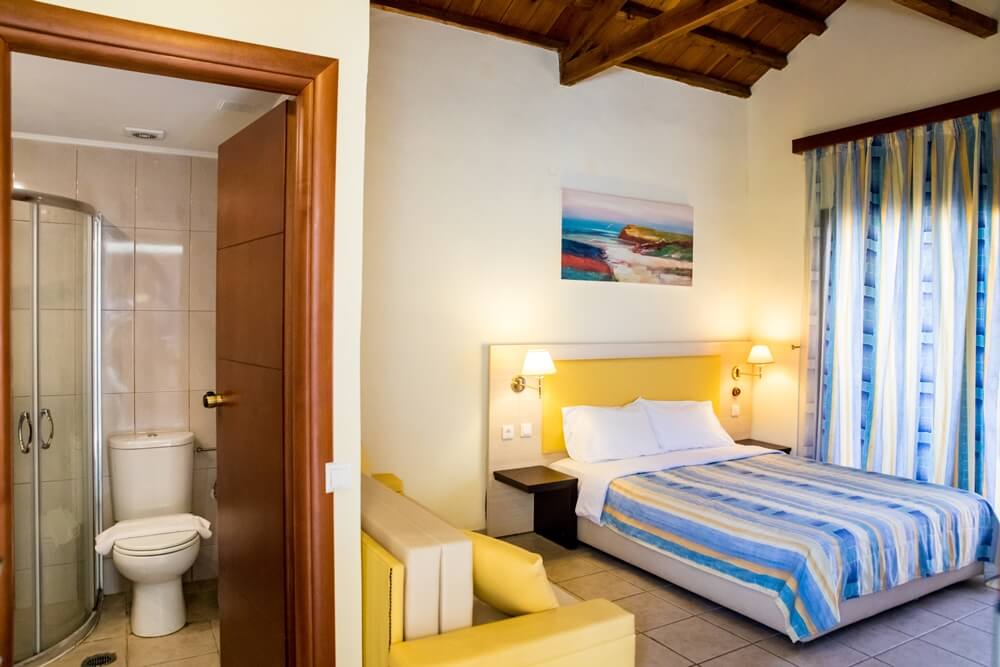 Hotel Rigas - soba iz drugog ugla.jpg
