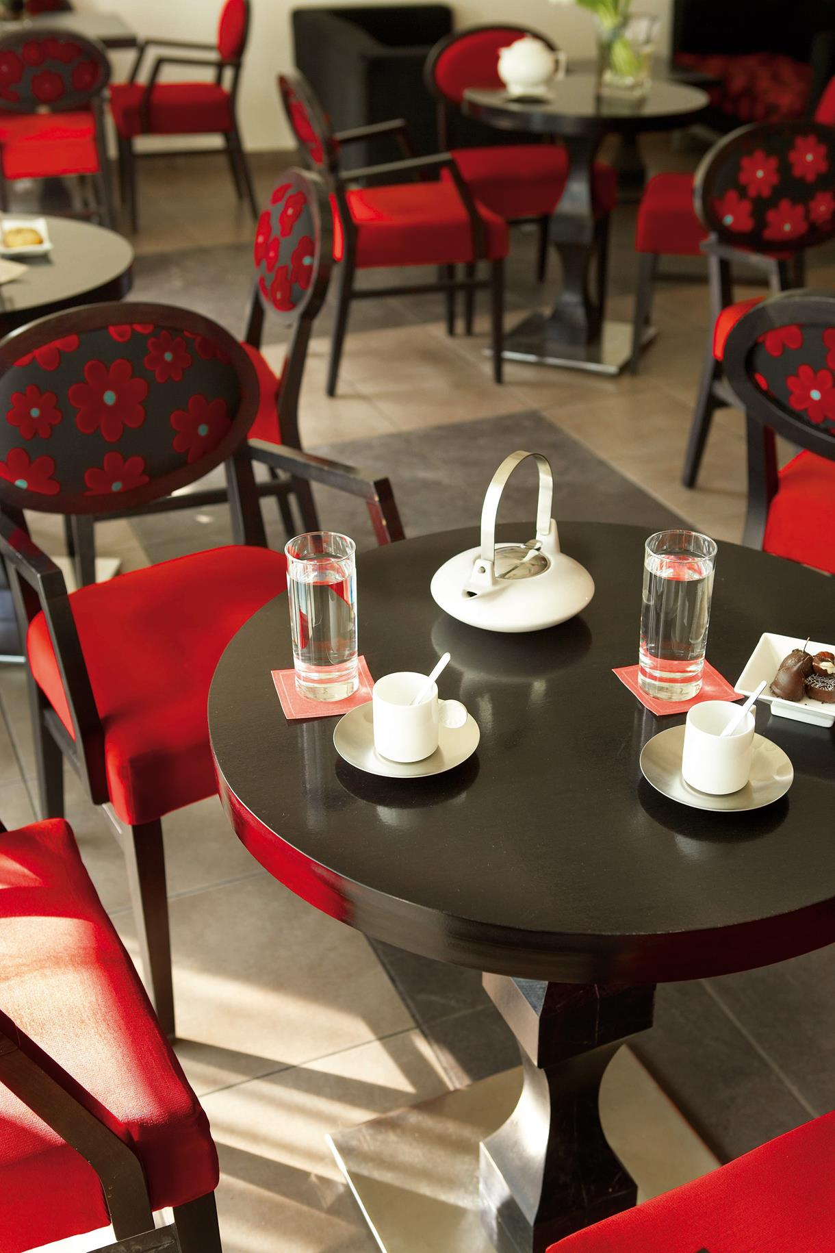 Hotel Anessis bar 1.jpg