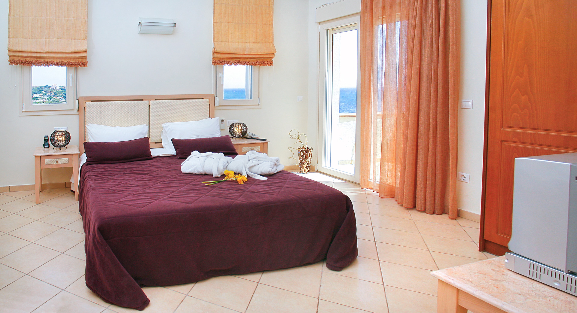 Sea View Resort - jos jedan francuski lezaj.jpg