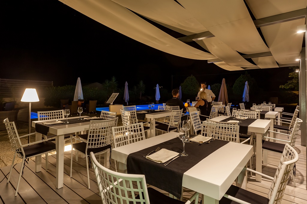 Skopelos Holidays Hotel _ Spa -basta restorana.jpg