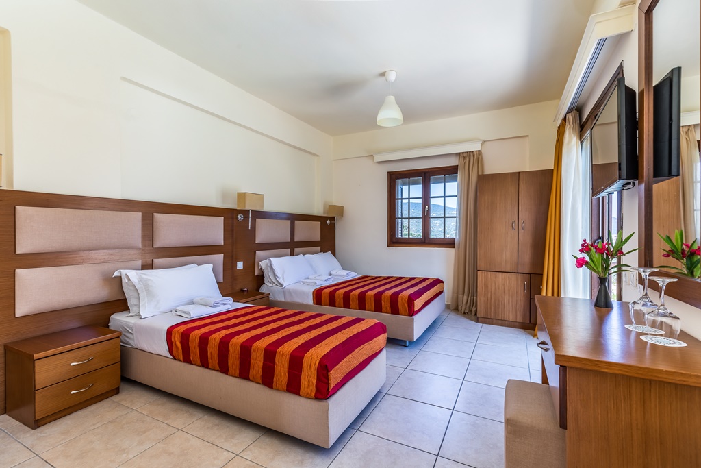 Skopelos Holidays Hotel _ Spa -soba.jpg