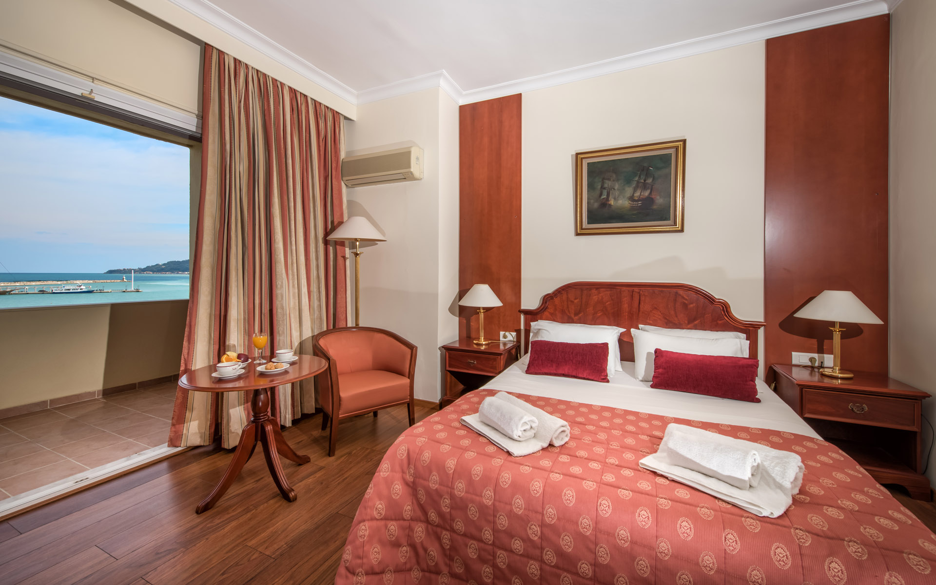 Strada Marina Hotel - pogled na sobu.jpg