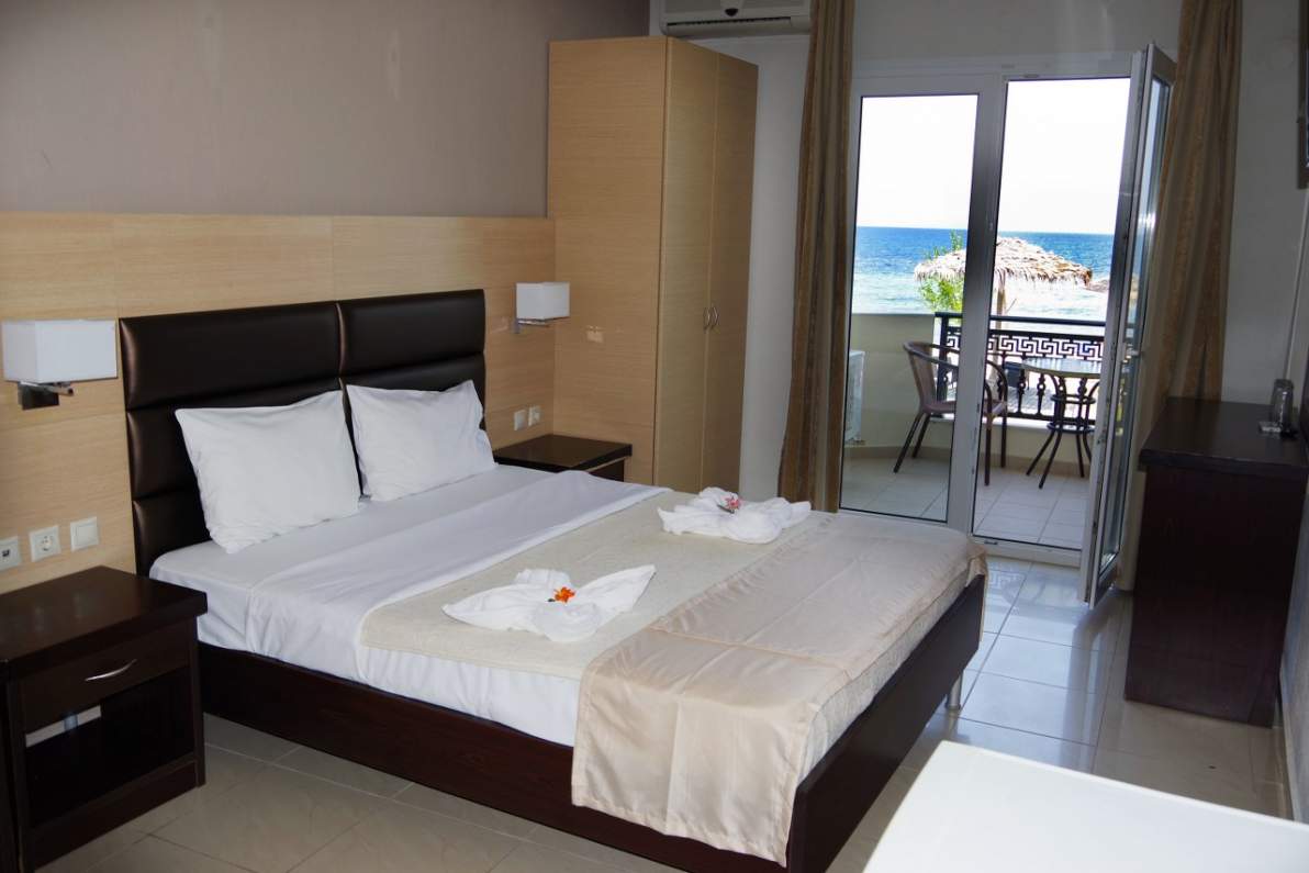 Hotel Sunrise Beach-Standardna soba.jpg