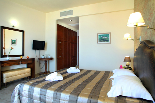 Tesoro hotel- francuki ležaj.jpg