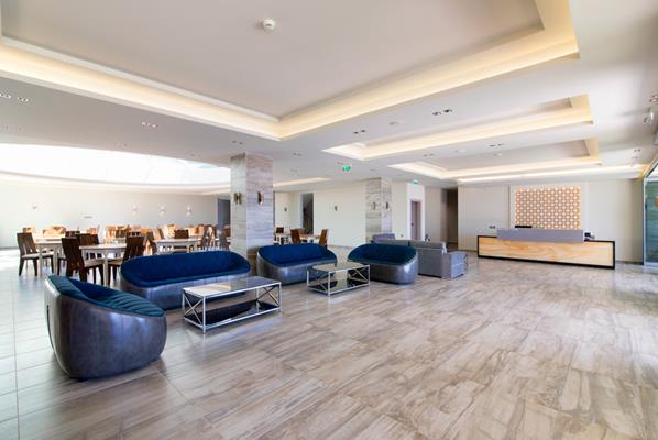 The Dome Luxury Hotel - lobi.jpg