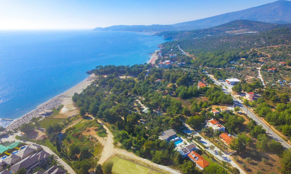 Elegant apartments hotel - pogled na pefkari iz vazduha.jpg