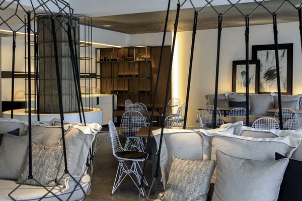 Thomais Boutique hotel - restoran iz drugog ugla.jpg