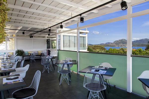 Thomais Boutique hotel - restoran iz jos jednog ugla.jpg