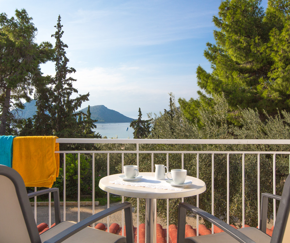 Hotel Talon Beach - pogled sa balkona.jpg