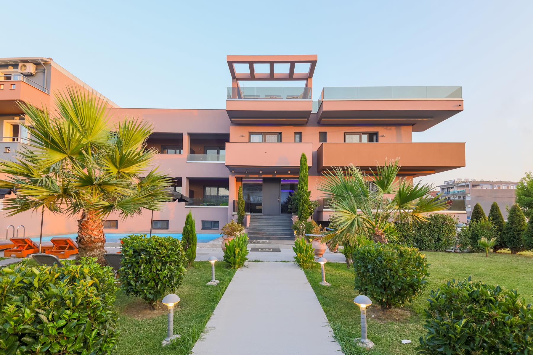 Hotel Yakinthos-Ulaz u hotel.jpg