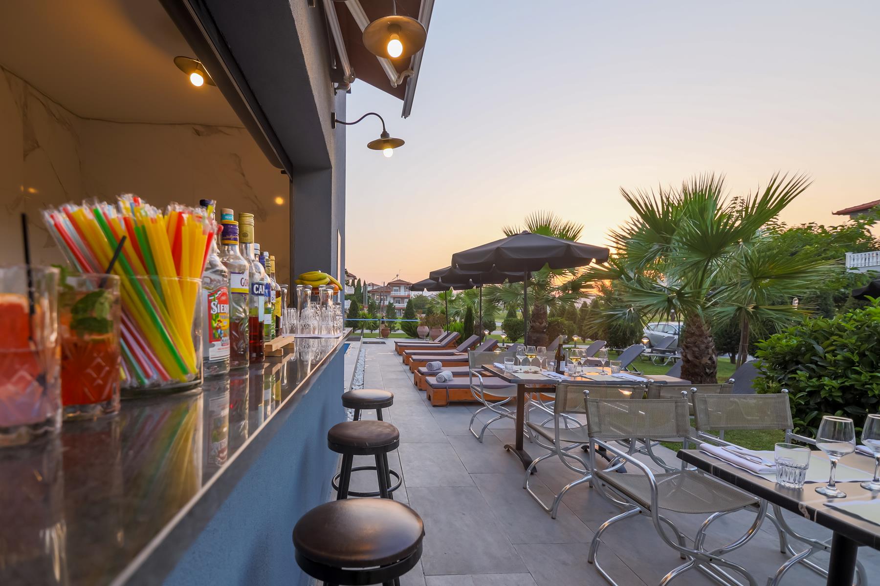 Yakinthos Hotel-Bar.jpg
