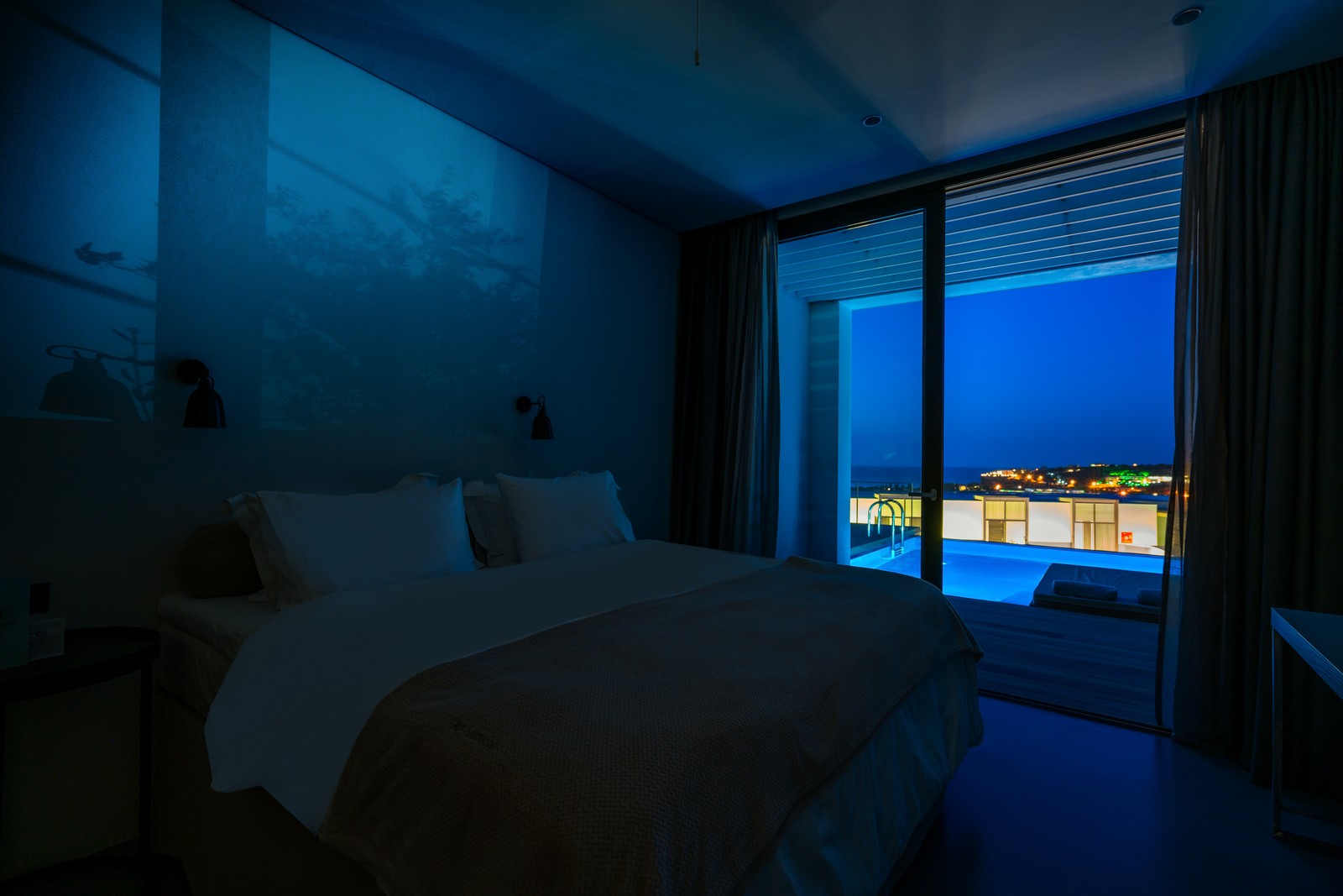 Zante Maris Suites Hotel - soba nocu.jpg