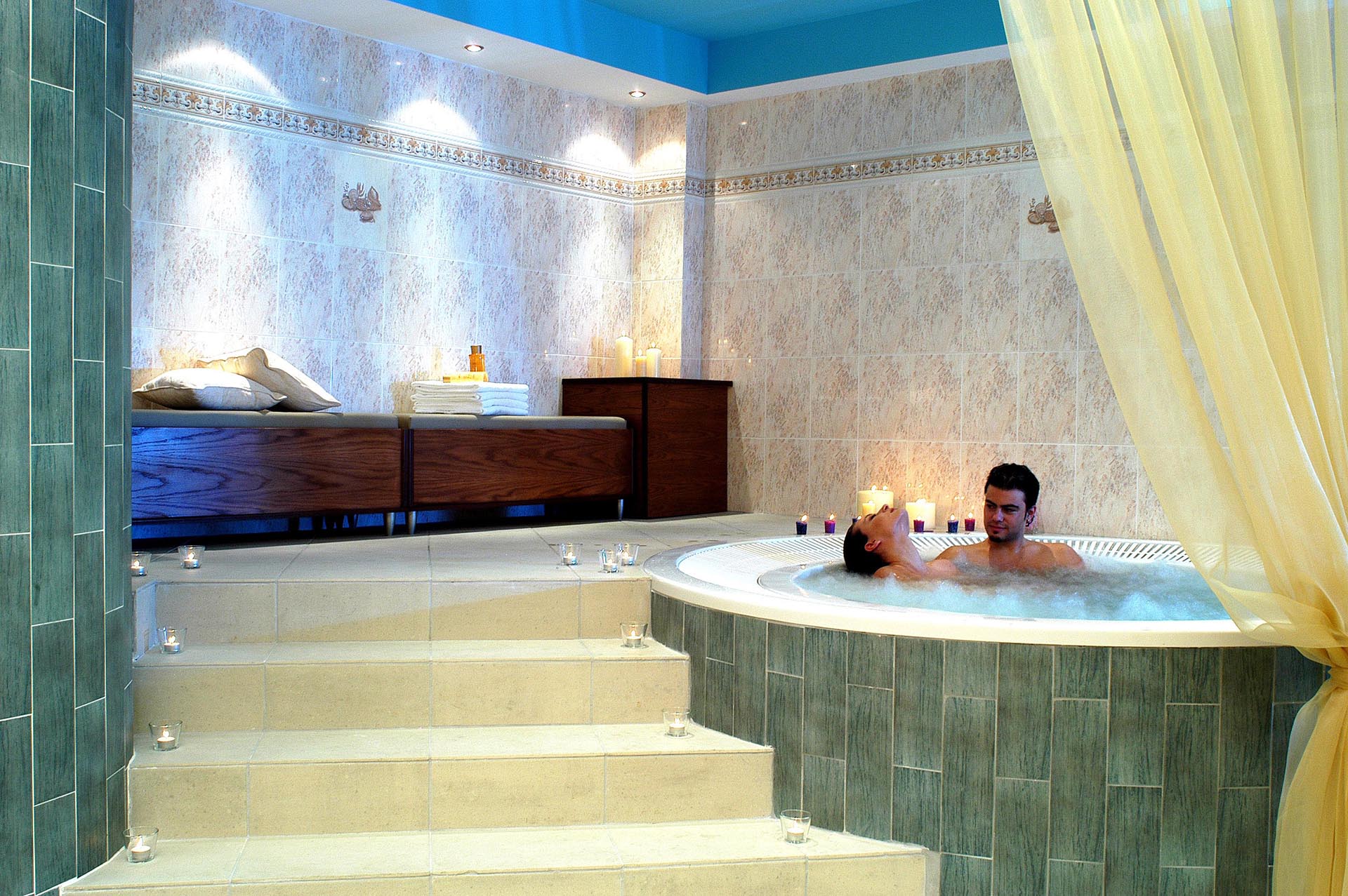 Hotel Aristoteles Holiday Resort spa centar.jpg