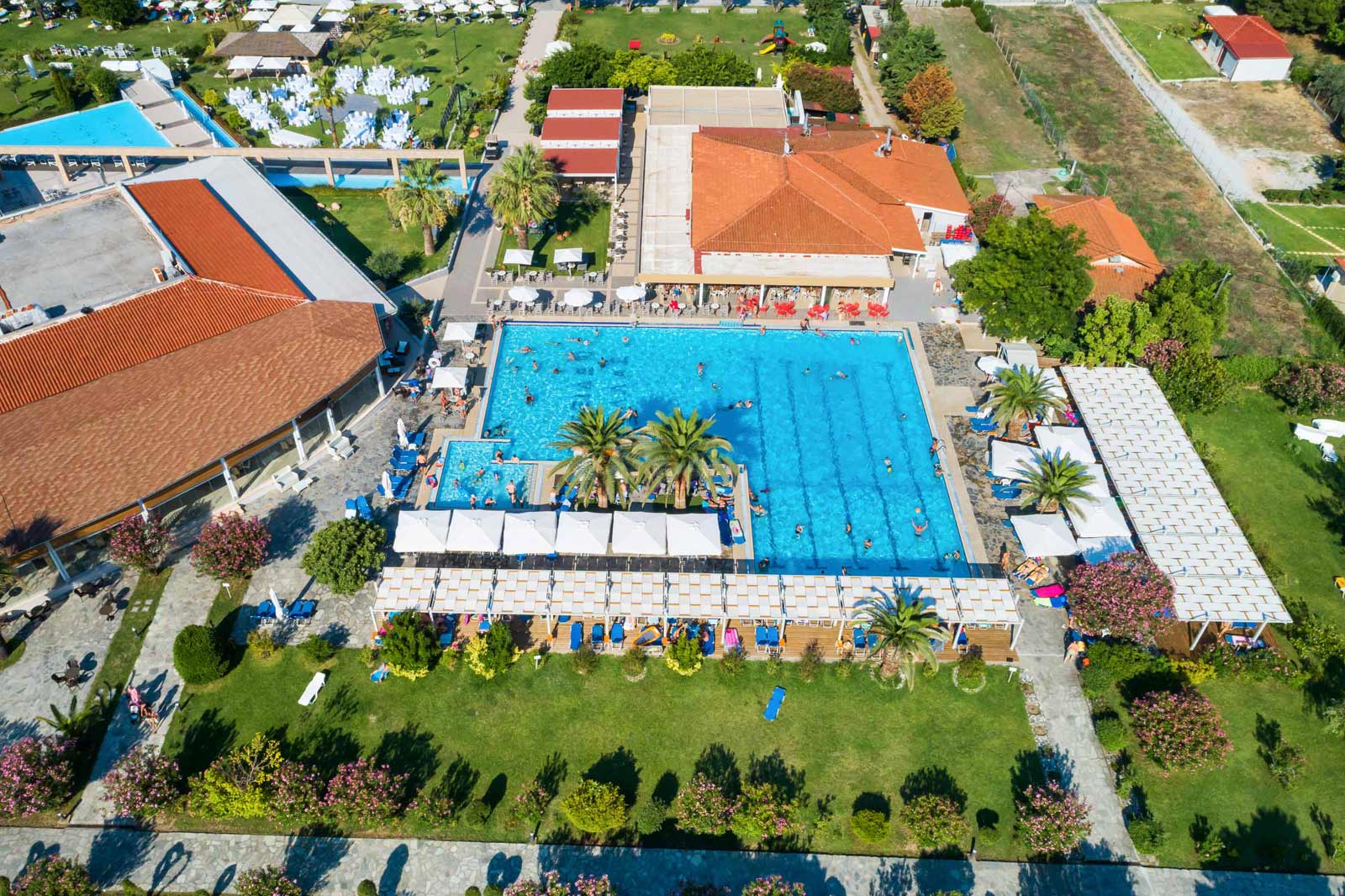Hotel Poseidon Palace pogled na hotel.jpg