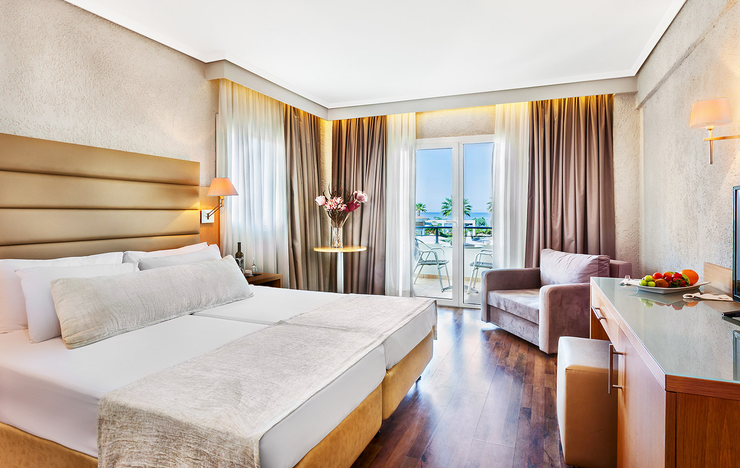 Hotel Poseidon Palace room.jpg