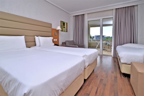 Hotel Poseidon Palace triple room.jpg