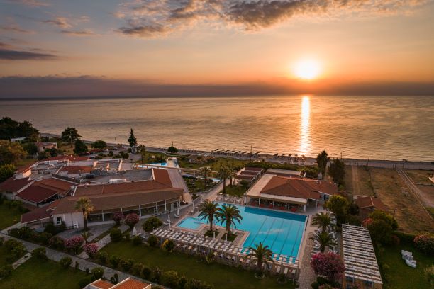 Hotel Poseidon Palace zalazak sunca 1.jpg