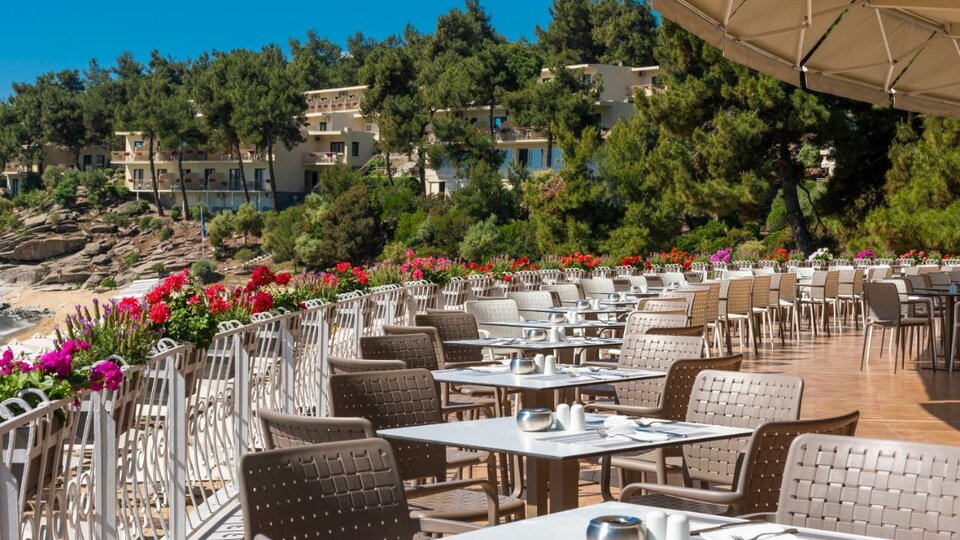 Tosca beach hotelska terasa.jpg