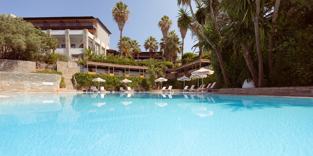 Hotel Eagles Palace pool 1.jpg