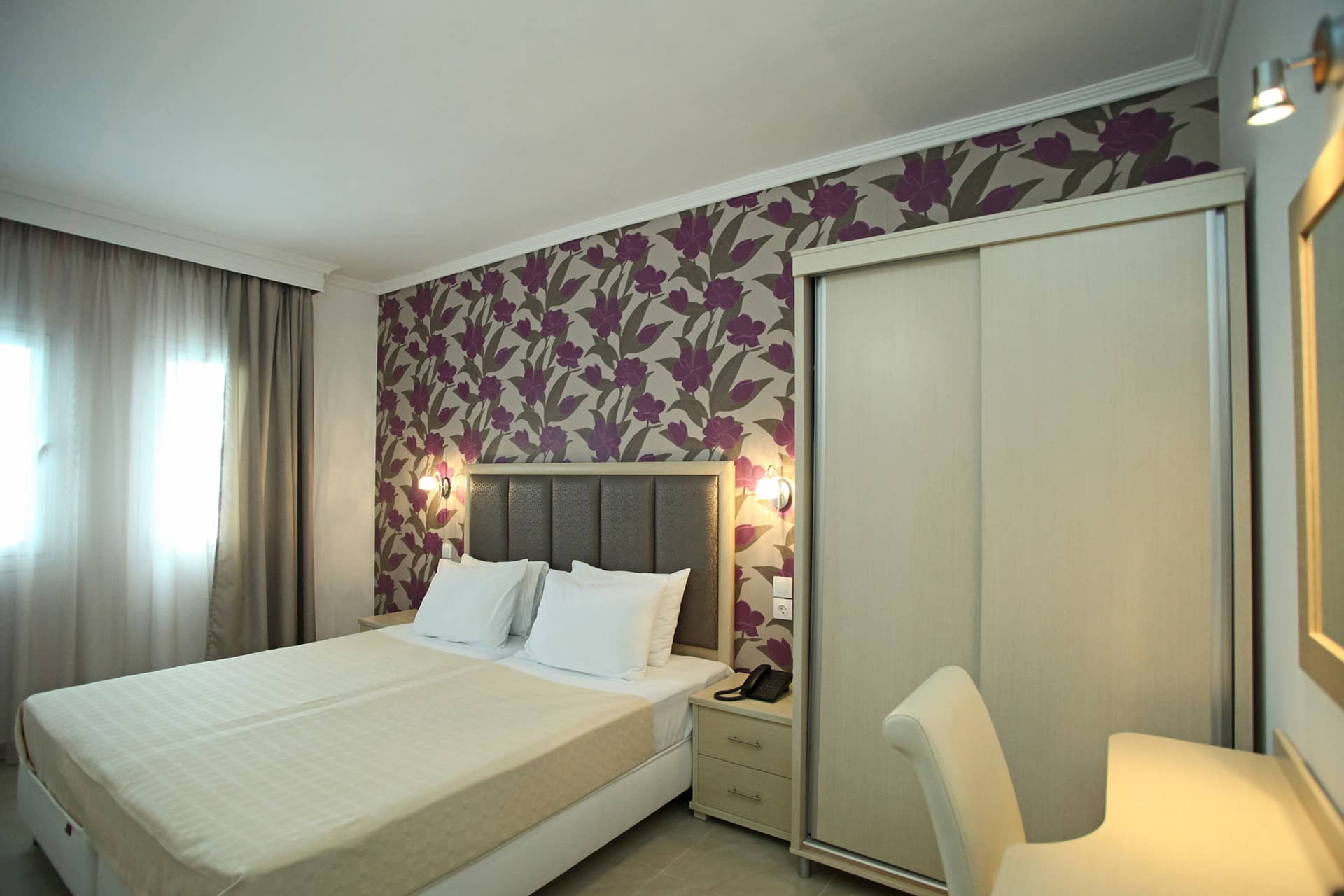 Hotel Naias apartman soba.jpg