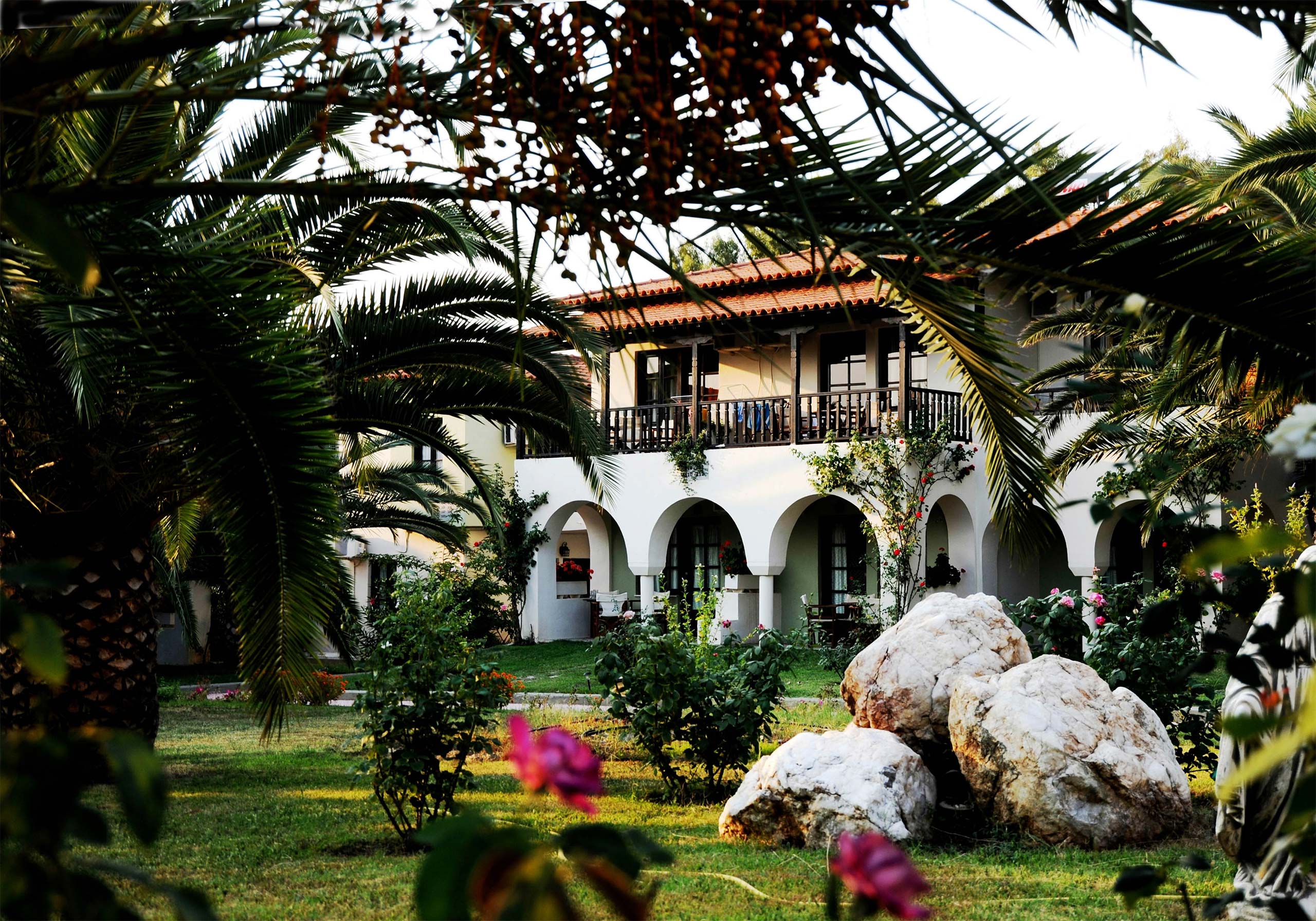 AssaMaris garden.jpg