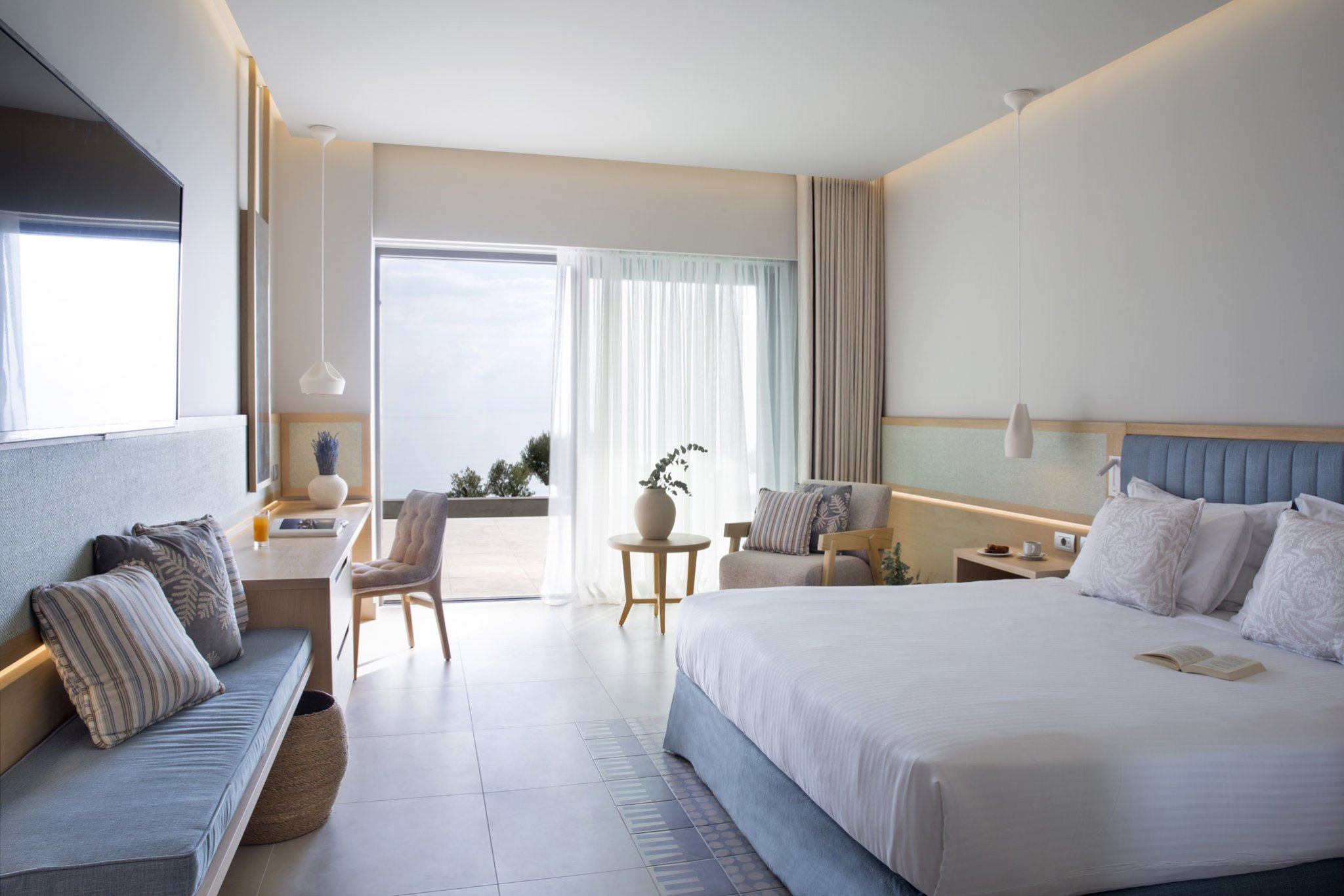 Ammoa Hotel - room.jpg