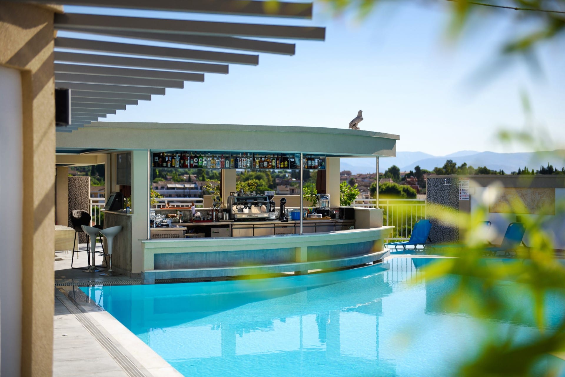 Hotel Angelo Del Arte pool bar.jpg