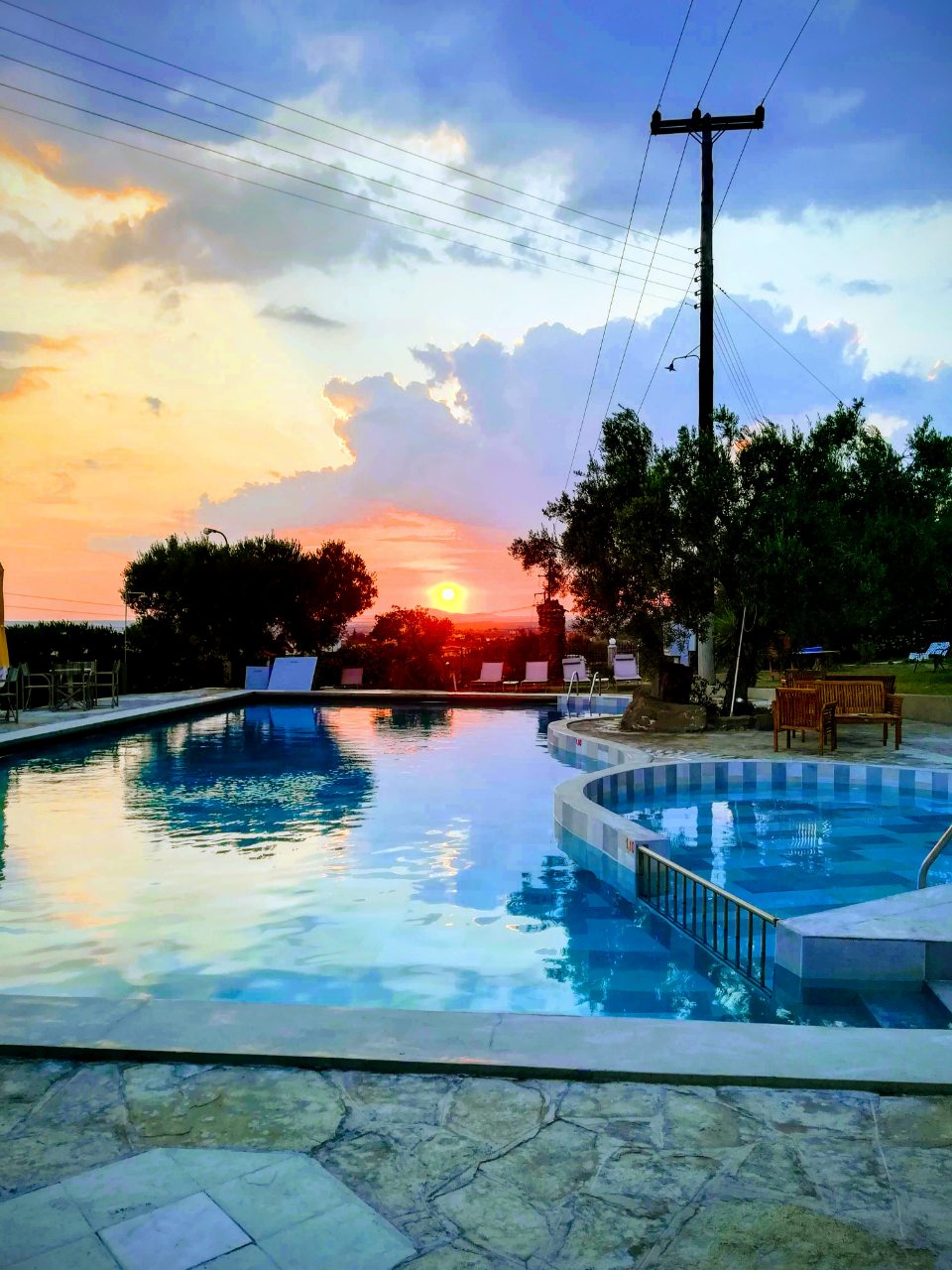 Asteris Village Hotel - economy studio - pogled na bazen iz drugog ugla.jpg