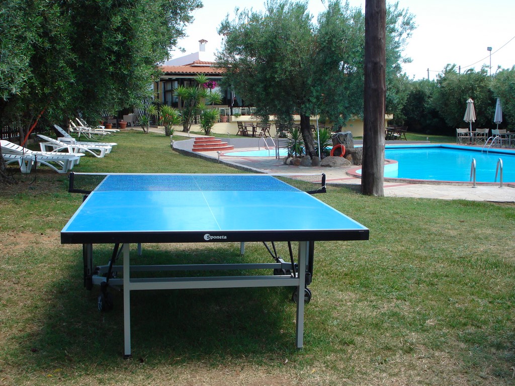 Asteris Village Hotel - sto za stoni tenis.jpg