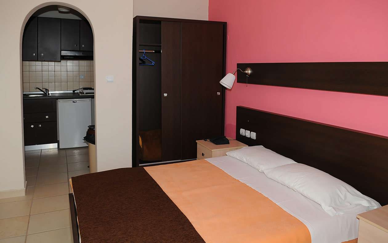 Sunset hotel - Double pogled na sobu.jpg