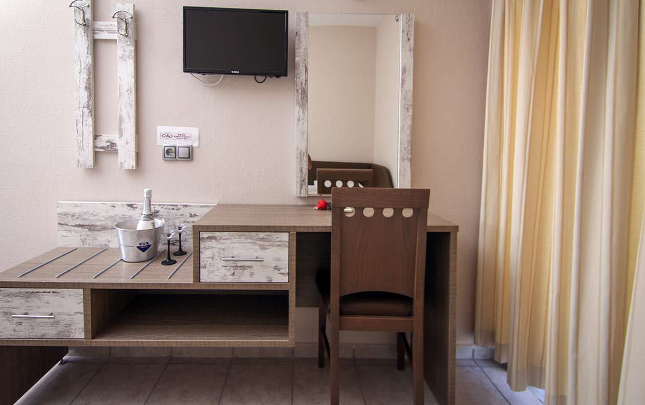 Sunset hotel - Triple studio detalji.jpg