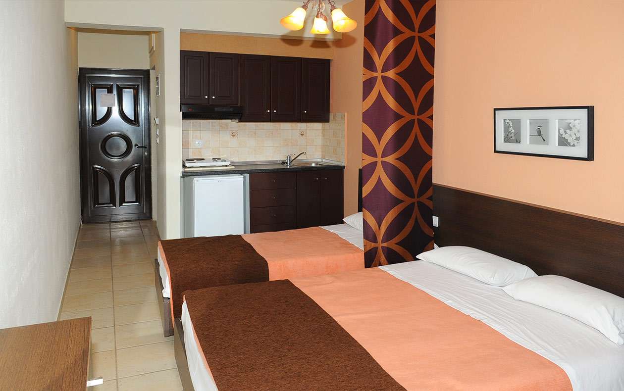 Sunset hotel - Triple studio kreveti.jpg