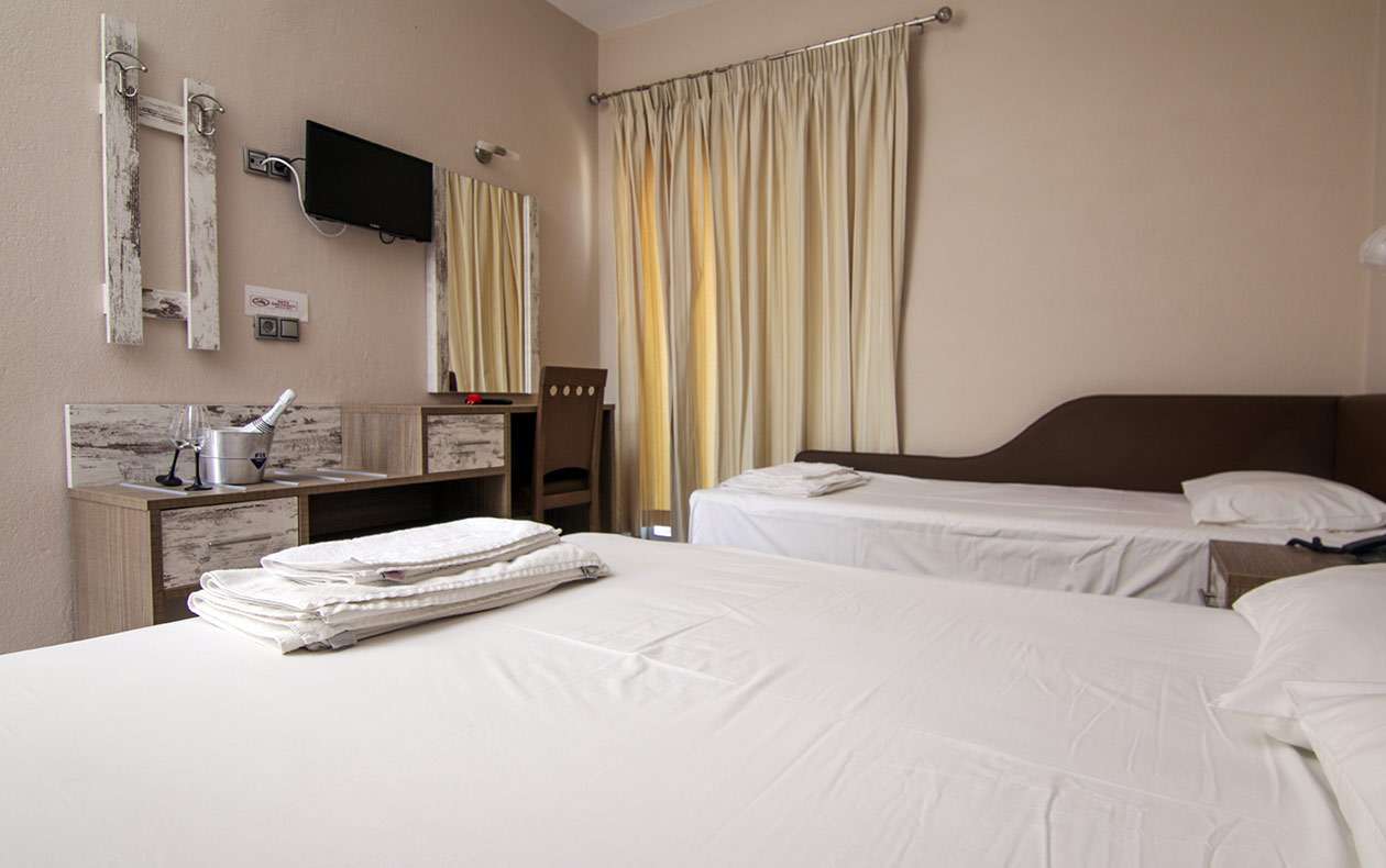 Sunset hotel - Triple studio soba.jpg