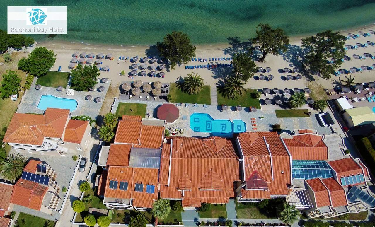 Rahoni Bay Resort Hotel-Plaza.jpg