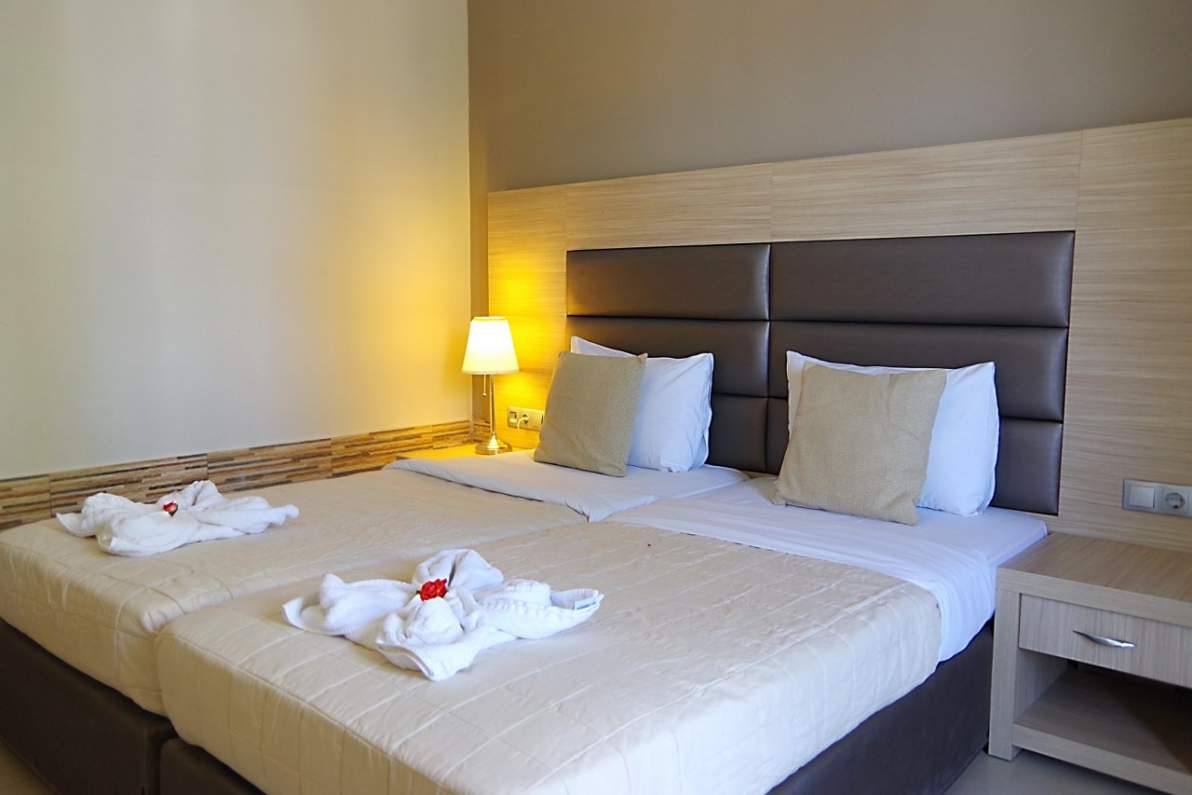 Rahoni Bay Resort-Standardna soba.jpg