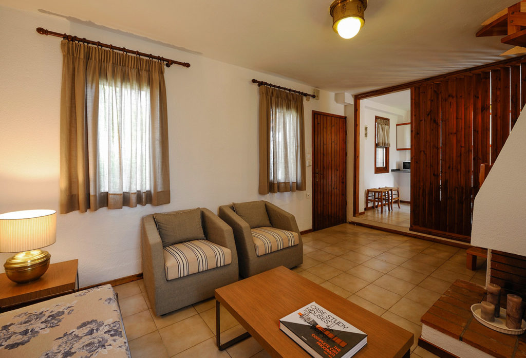 Trikorfo Beach hotel - Unutrašnjost bungalova.jpg