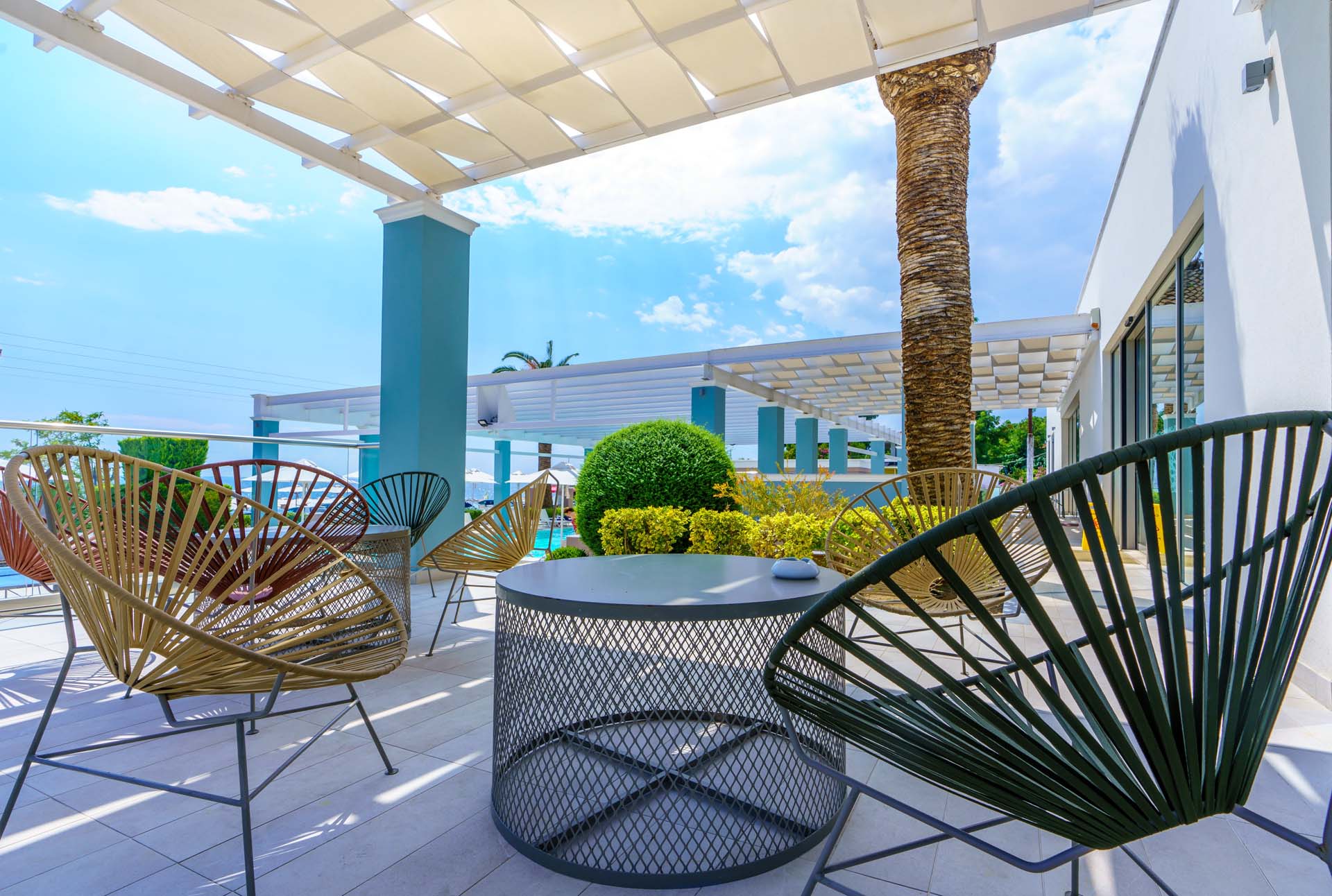 Elinotel Sermilia Resort hotel - Detalji na terasi.jpg