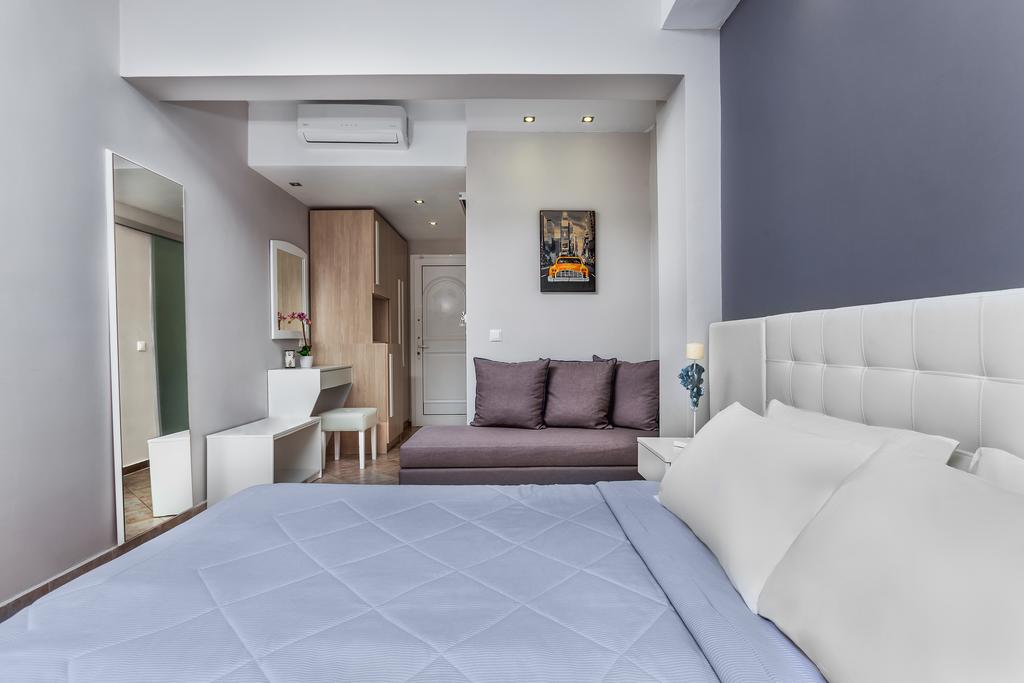 Hotel Anna superior room.jpg