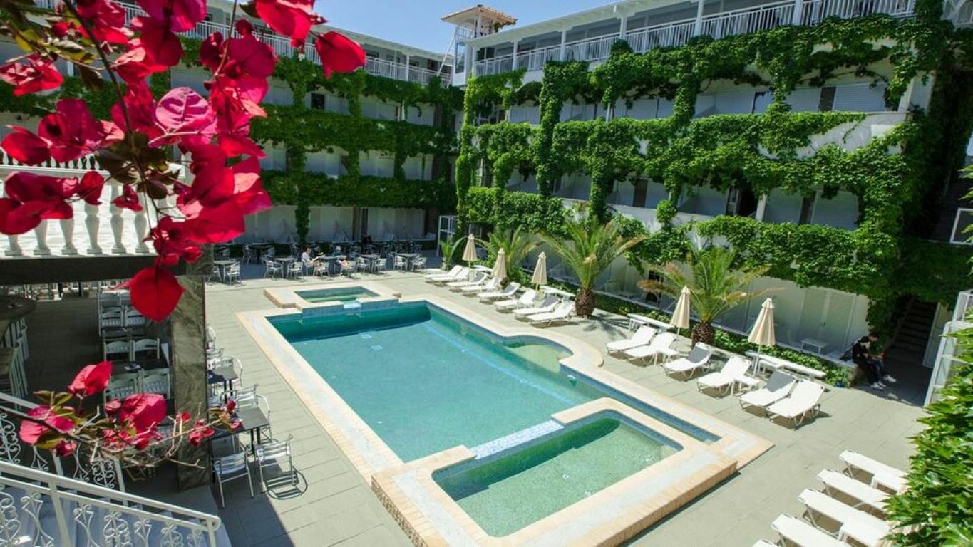 Hotel Olympic Kosma-Bazeni.jpg