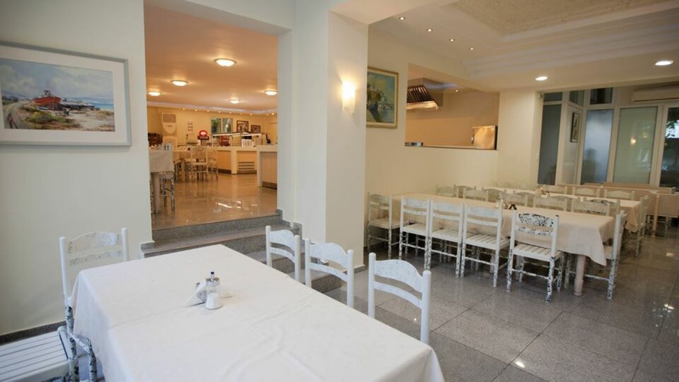 Hotel Olympic Kosma-Restoran.jpg