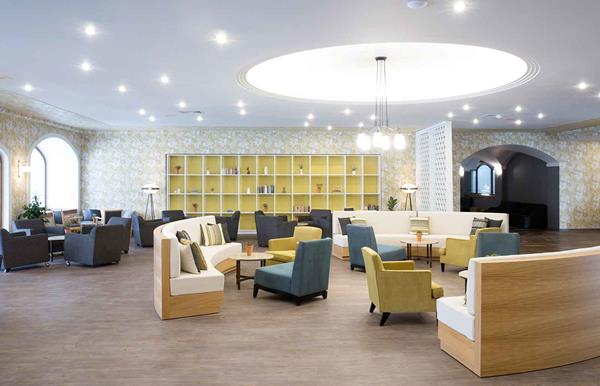 Eretria Hotel - lobi iz drugog ugla.jpg