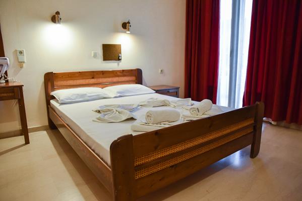 Coral Hotel - francuski ležaj.jpg