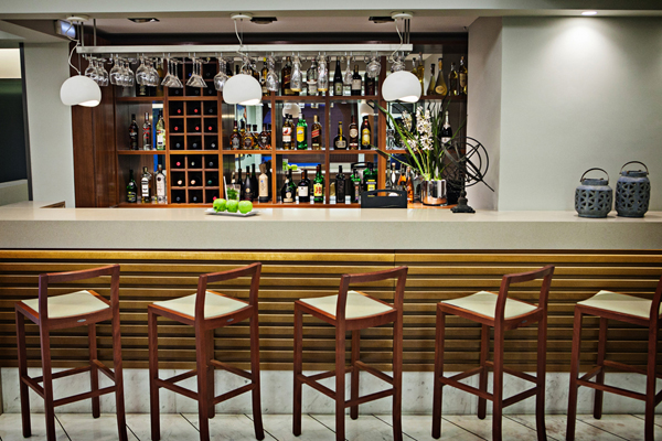 Kronos hotel - bar.jpg
