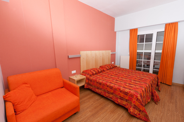 Kronos hotel - francuski ležaj.jpg