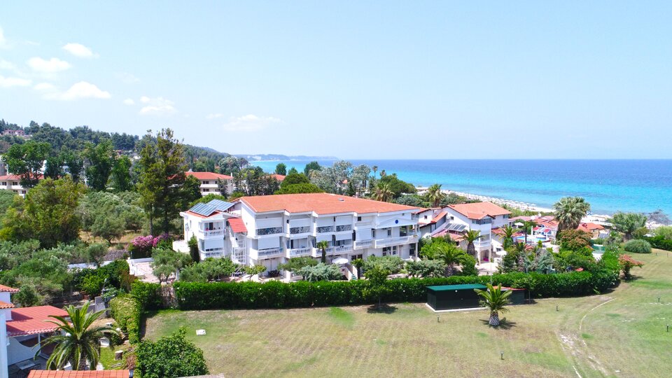 Villa George - izgled objekta spolja.jpg