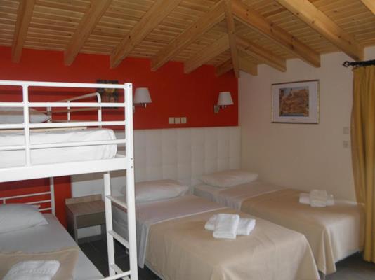 Makedonia hotel - kreveti.jpg