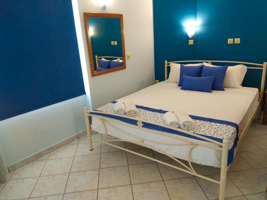Hotel Elinnas - francuski ležaj.jpg