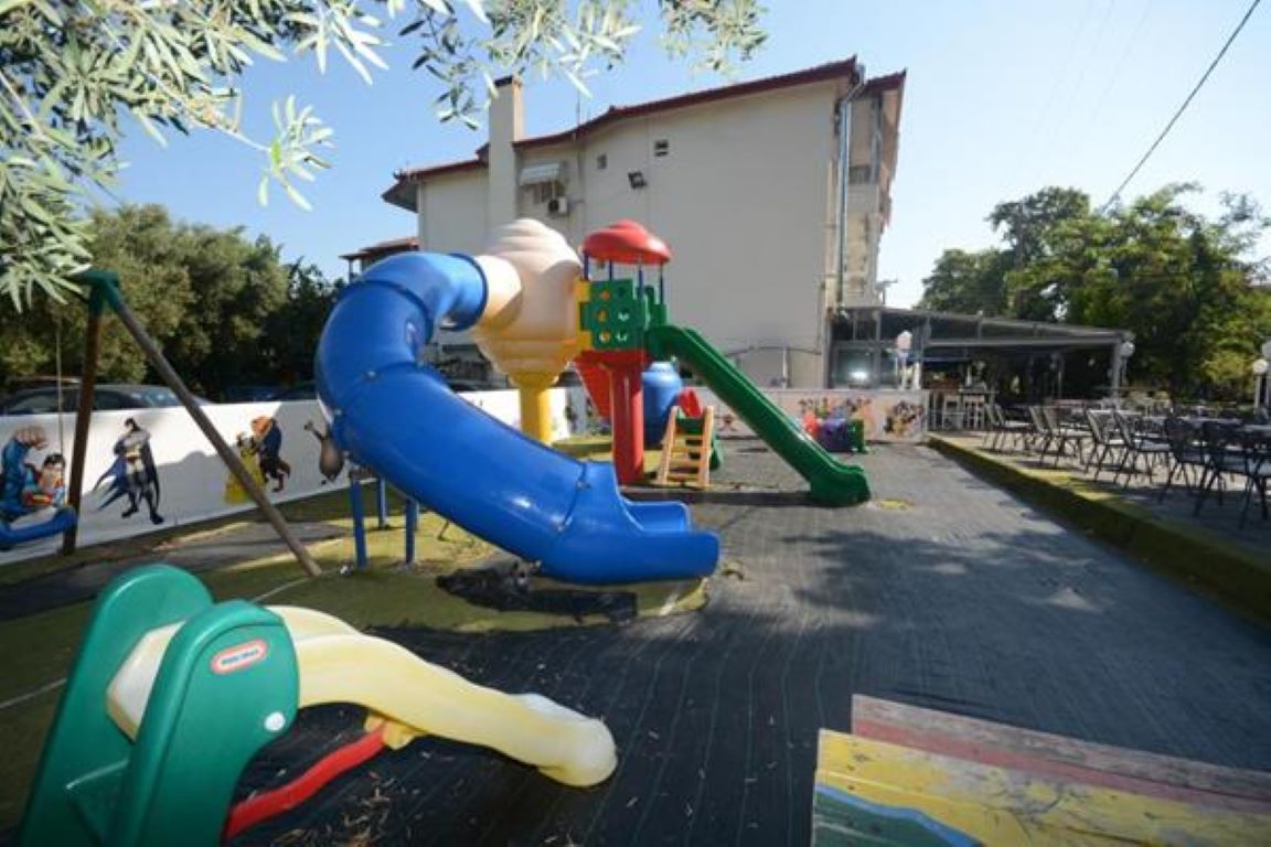 Hotel Dias-Decije igraliste.jpg