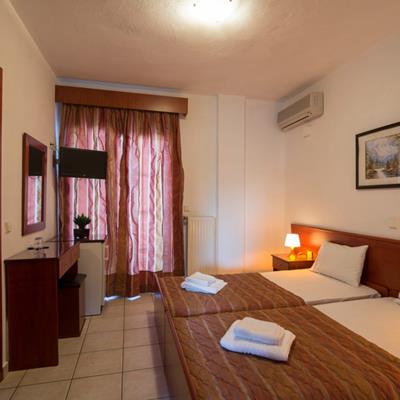 Korali Hotel - Paralija - ležajevi.jpg