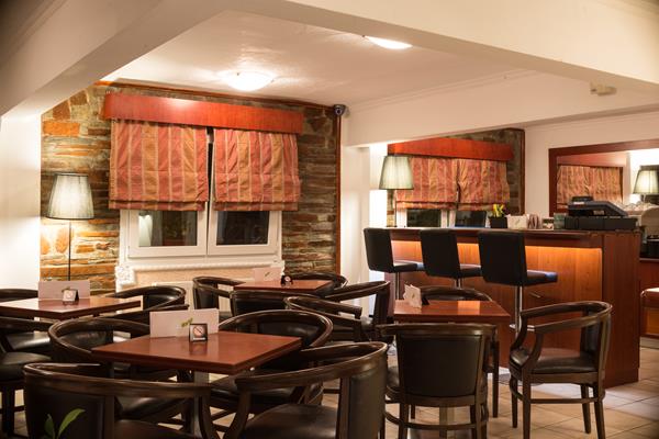 Korali Hotel - bar.jpg